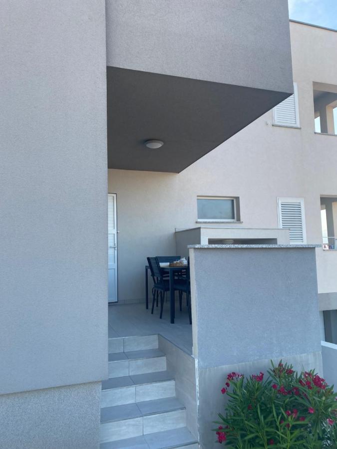 Apartments Rising Sun, Ražanac Exterior foto